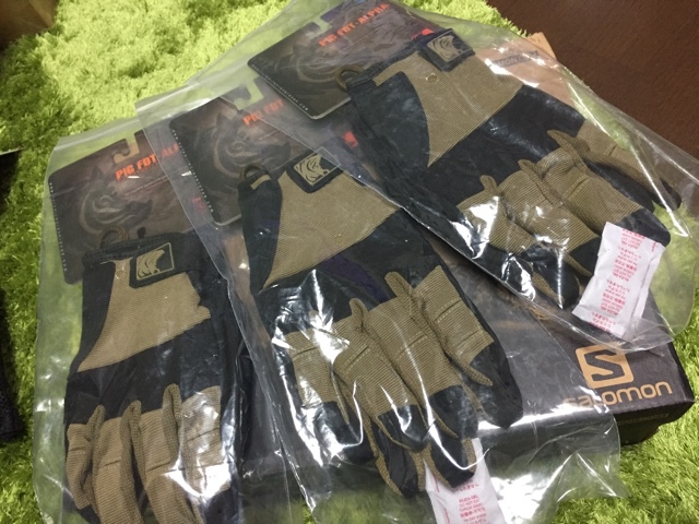 また外から荷物到着