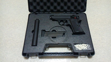 装備紹介・改: Walther PPK/S 9mm Short