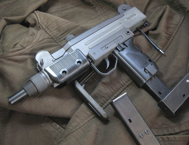 K.N.写真館:mini UZI