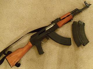 実銃AK47カービンクラス始めました。