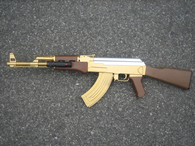 AK-47 突击歩枪黄金版