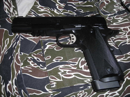 排莢式ガスブローバックＭ１９１１－Ａ１再入荷！