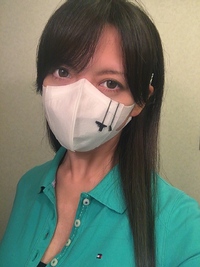 マスクにつけるガン型アクセサリー