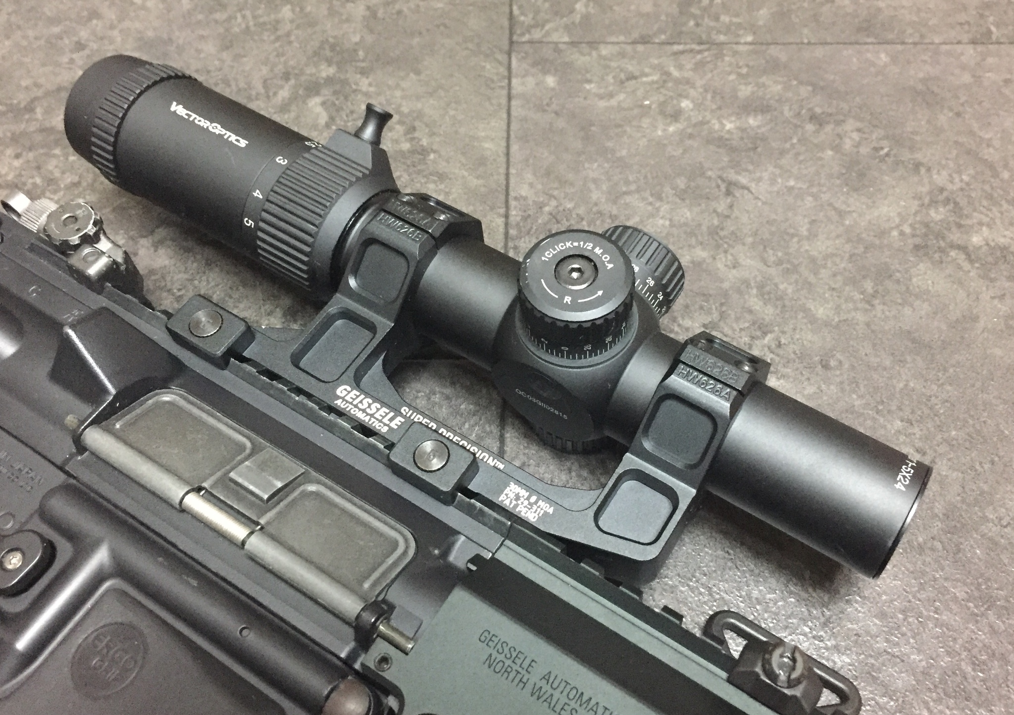 VECTOR OPTICS FORESTER GEN II ハイマウント付き - ミリタリー