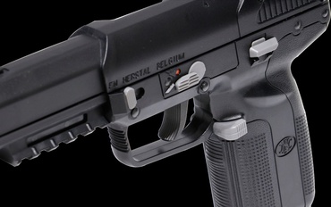 超々ジュラルミン製強化パーツを搭載し耐久性を大幅に向上した「Version 2」 マルシンFN5-7 Ver.2 超々ジュラルミン製強化パーツを搭載し耐久性を大幅に向上した「Version 2」 マルシンFN5-7 Ver.2