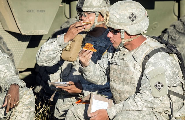 約1年の開発遅延を経て、米軍戦闘糧食「MRE」に3年間の保存が効く『ピザ』が今年末にも支給開始 - ミリブロNews