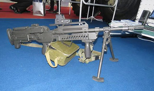 シリア北部でブルパップ化したPKM機関銃を持つ武装勢力が目撃される