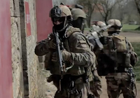 フランス陸軍エリート隊員らによる「GORGONE 2014」訓練映像