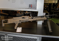 中型汎用機関銃 M240B の軽量化版　バレット「M240LW」