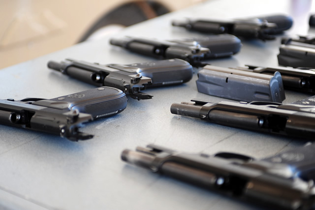 ベレッタ社 新制式拳銃M17に対するM9拳銃の優位性をプレスリリースで表明
