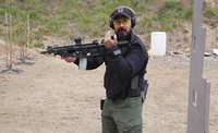 Dark Angel Medical、片腕負傷時の射撃方法と止血バンドを用いた処置の紹介映像