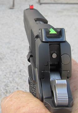 1911＆GLOCK ピストル用の照準装置「Delta 1 Sights」