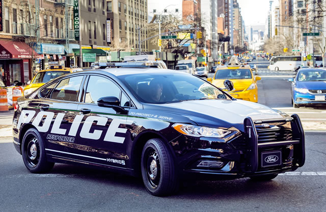 米フォード、初のハイブリッド式パトカー「Police Responder Hybrid」発売を記念した動画を公開