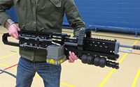 「レゴ・スミス」による実物大のレプリカ銃作品