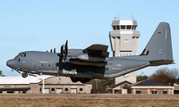 Lockheed、300 機目の C-130J を米空軍特殊作戦軍へデリバリー