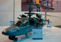 ロシア海軍向け Ka-52 の「Ka-52K」攻撃ヘリコプター、初飛行を実施 = Flight Global