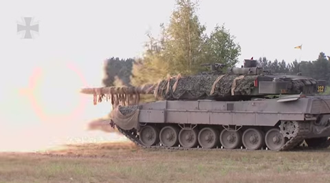 ドイツ連邦軍のレオパルト 2A6 の紹介動画