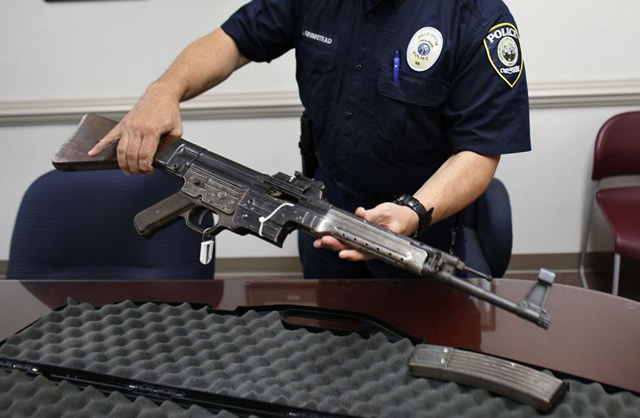 警察が押収したStg44突撃小銃がアメリカ海軍歴史遺産コマンドに寄付されることに