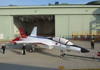 防衛省技術研究本部、先進技術実証機「ATD-X」の実機を初披露