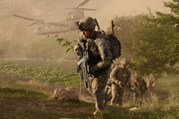 米軍 2015 年まで 1 万名の兵力をアフガン駐留、その翌年に大幅縮小