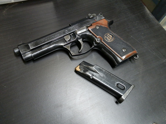 ベレッタ92F　クラシカル仕様　ガッツリダメージ仕様　写真のテストしました！