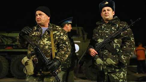 クリミア報道で見たロシア兵の小銃