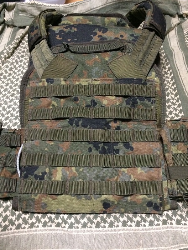 キット解剖（キャリア、ベルト類）