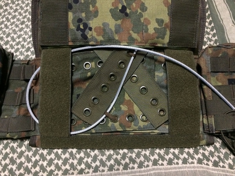 キット解剖（キャリア、ベルト類）