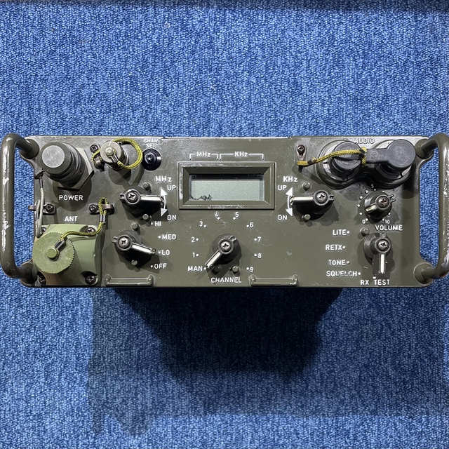 S.B.I㌠ 特機事業本部（SBI Defense industry）:軍用無線機 PRC1077 