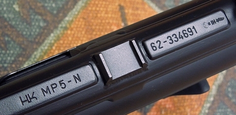 VFC 電動MP5 ダイキャストとスチールプレス比較