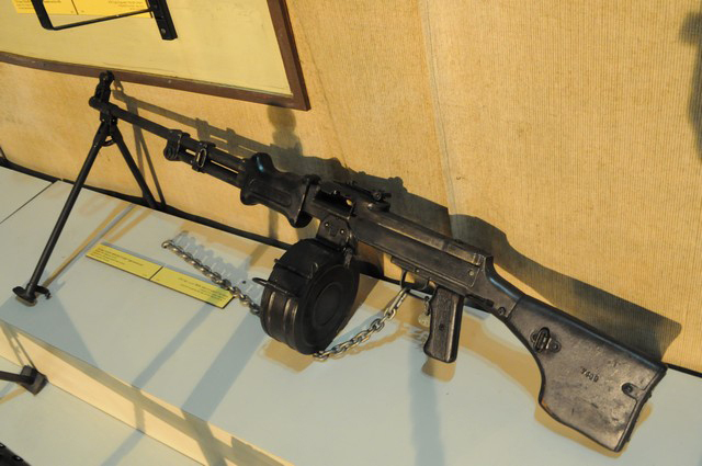 RPD軽機関銃