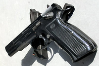 暴れん坊？ＫＳＣ　CZ75 2016/10/29 08:41:52