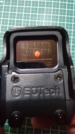 EOtech XPS3 ホロサイト(レプリカ)比較
