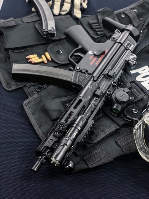 最新2ndロット MIタイプ MP5専用 M-LOK レプリカ ハンドガード 次世代 