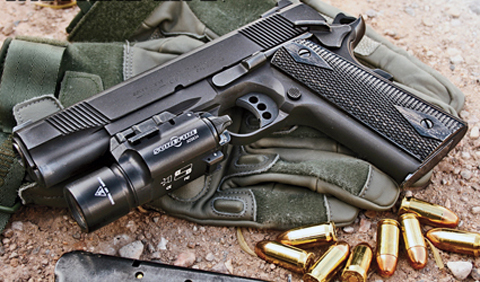 漆黒の戦闘拳銃「M45A1 BLACK」