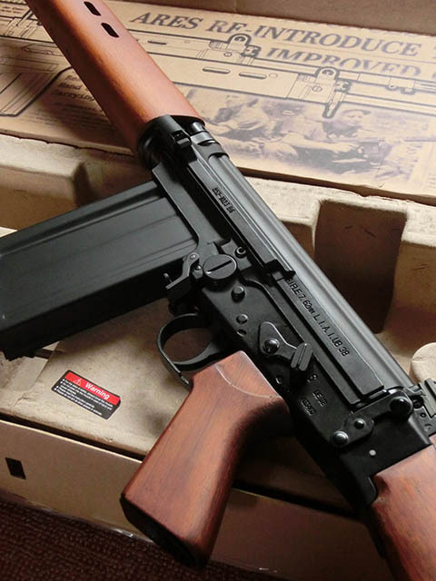ARES L1A1 SLR 電動ガン(Real Wood)