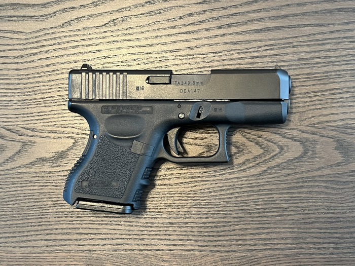 グロック26モデルガン　ダミーカート仕様（タナカG17+KSC G26）