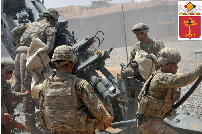 イラク治安部隊を支援する米陸軍歩兵部隊の155ミリ榴弾砲のピンポイント実弾射撃体勢のスタンバイ