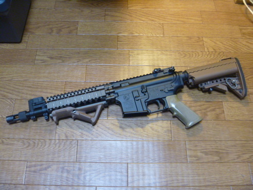 Tactical Arms＞：次世代M4 CQB-R 外装分解編