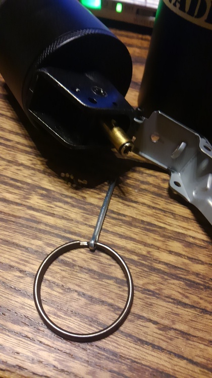 装備品を増やしてみました　エスコート　スタングレネード
