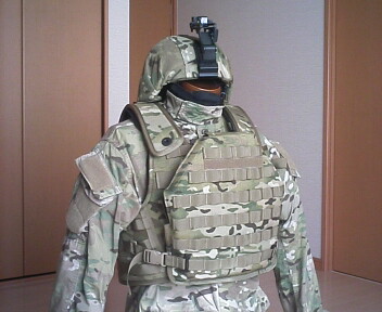 CRYE　ARMOR CHASSIS　レプリカ