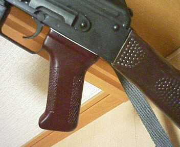Mpi-AK 74N グリップ塗装編