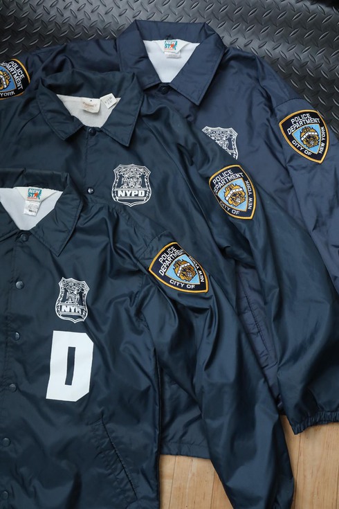 現行型 NYPD ニューヨーク市警 レイドジャケット 実物 S - アウトドア